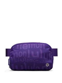 حقيبة Everywhere للخصر بحزام