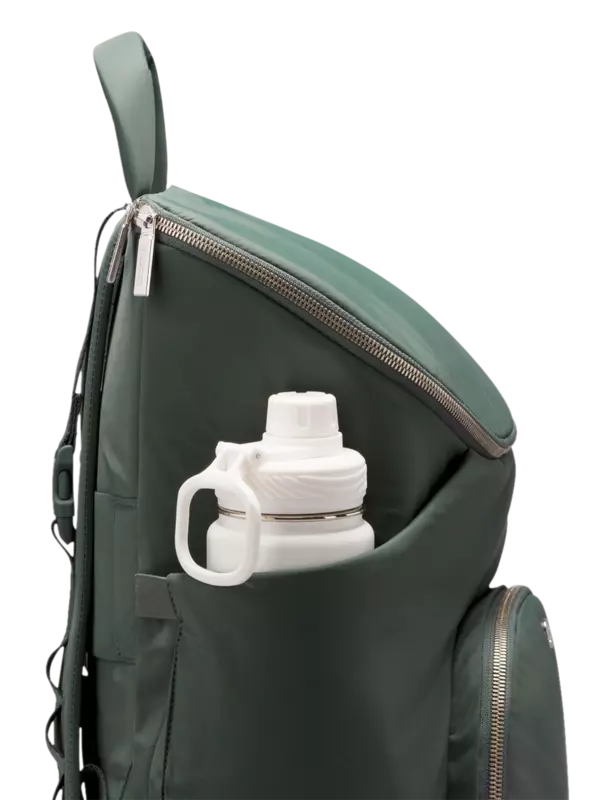 حقيبة ظهر للآباء الجدد