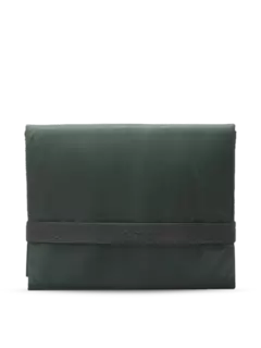 حقيبة ظهر للآباء الجدد