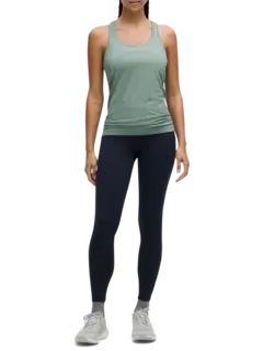 /original/LW1CHRS_069113_LULU_69113_2.png_convert-240x320