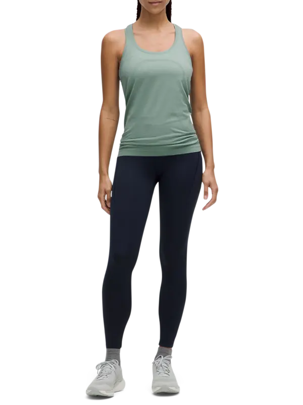 /original/LW1CHRS_069113_LULU_69113_2.png_convert-600x800