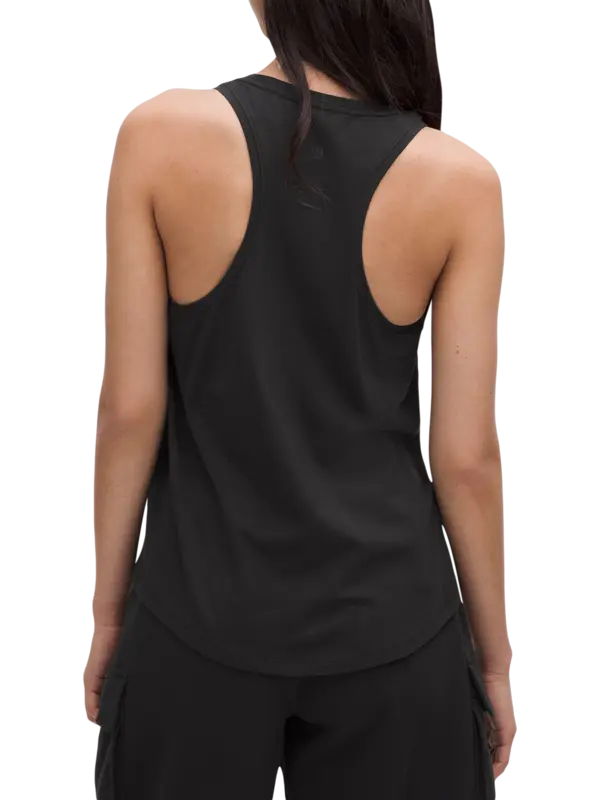 /original/LW1DAGS_0001_LULU_1_3.png_convert-600x800