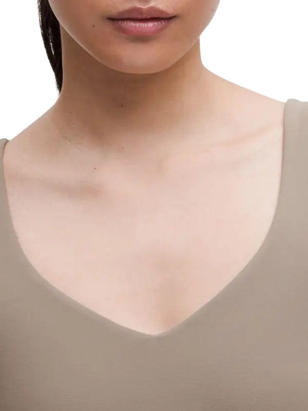 /original/LW1DUVS_070108_LULU_70108_4.png_convert-600x800