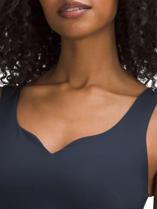 /original/LW1ESTS_031382_LULU_31382_4.png_convert-600x800