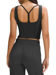 بلوزة بدون أكمام مضلعة سوفتستريم بفتحة رقبة على شكل قلب