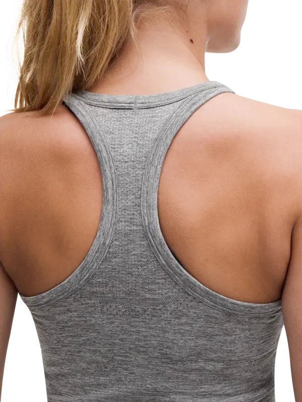 /original/LW1FAPS_0572_LULU_572_5.png_convert-600x800