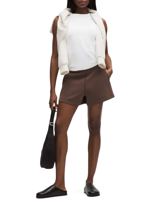 /original/LW1FDES_0002_LULU_2_2.png_convert-600x800