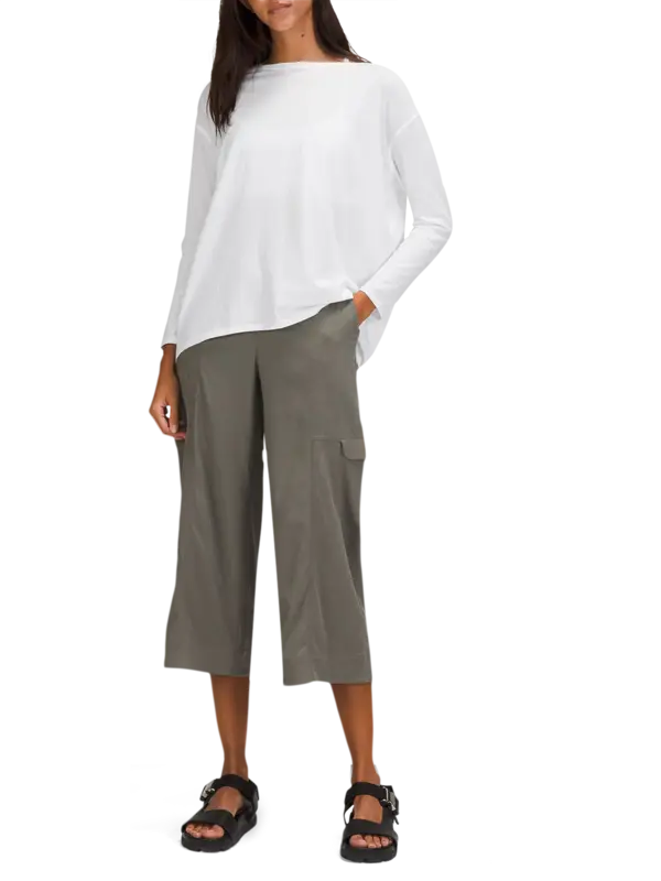 تيشيرت بأكمام طويلة من تشكيلة باك إن أكشن