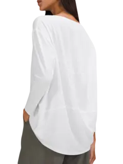 تيشيرت بأكمام طويلة من تشكيلة باك إن أكشن