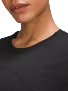 تيشيرت Swiftly كبير الحجم بأكمام طويلة