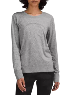 تيشيرت سويفتلي كبير الحجم بأكمام طويلة