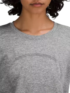 تيشيرت سويفتلي كبير الحجم بأكمام طويلة