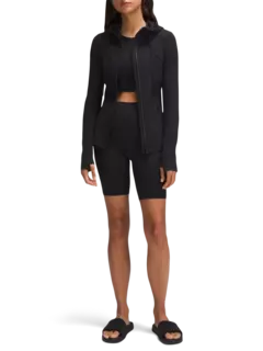 /original/LW3HAWS_0001_LULU_1_2.png_convert-240x320