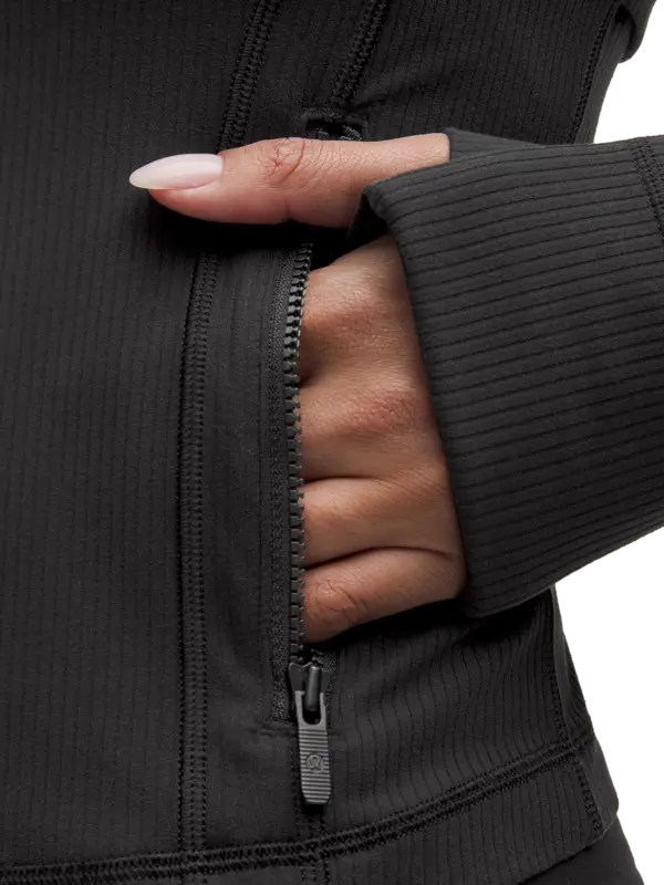 /original/LW3HB6S_0001_LULU_1_5.png_convert-600x800