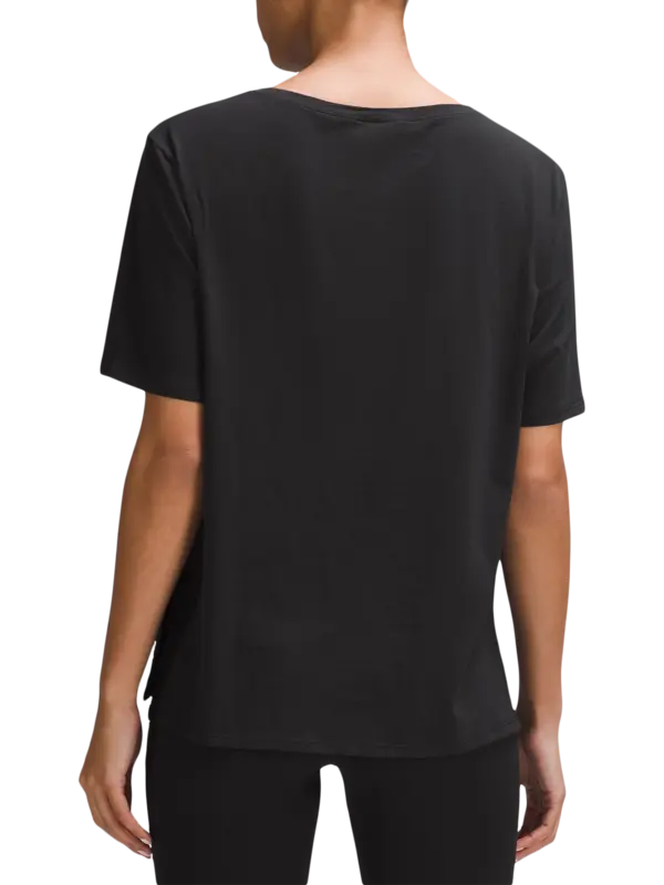 /original/LW3IDWS_0001_LULU_1_3.png_convert-600x800