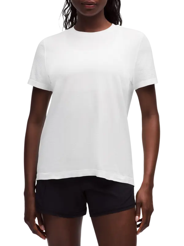 /original/LW3JE8S_012826_LULU_12826_1.png_convert-600x800