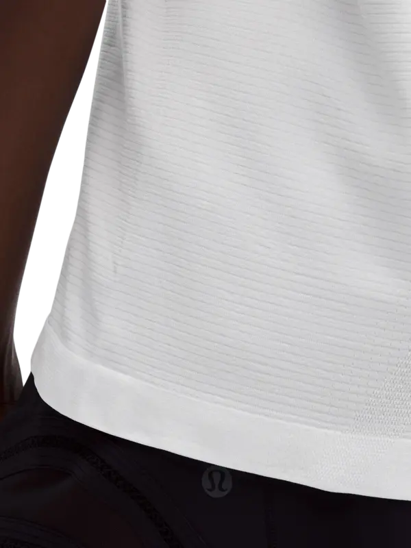 /original/LW3JE8S_012826_LULU_12826_5.png_convert-600x800