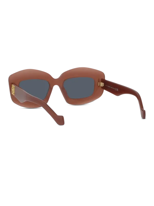 /original/LW40114I_LOEW_Shiny Red_4.png_convert-600x800