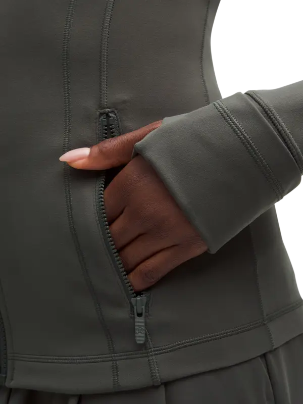 /original/LW4CD5S_035487_LULU_35487_5.png_convert-600x800