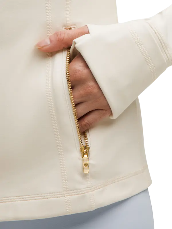 /original/LW4CFOS_071906_LULU_71906_5.png_convert-600x800