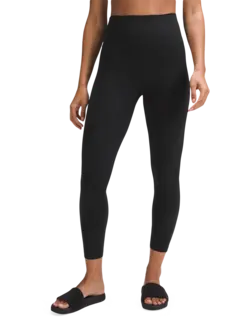 /original/LW5CTAS_0001_LULU_1_1.png_convert-240x320