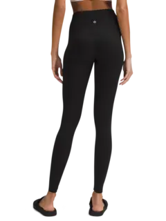 /original/LW5CTJT_0001_LULU_1_3.png_convert-240x320