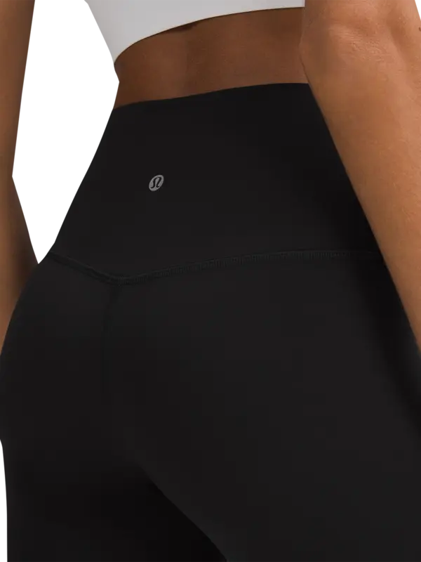 /original/LW5CTJT_0001_LULU_1_5.png_convert-600x800