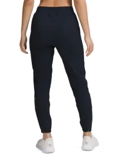 /original/LW5CVMS_031382_LULU_31382_3.png_convert-240x320