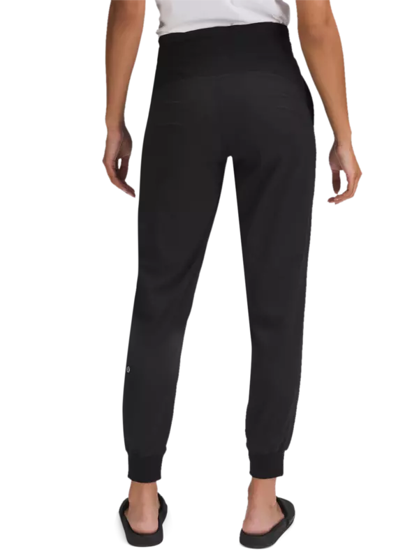 /original/LW5ENMS_0001_LULU_1_3.png_convert-600x800