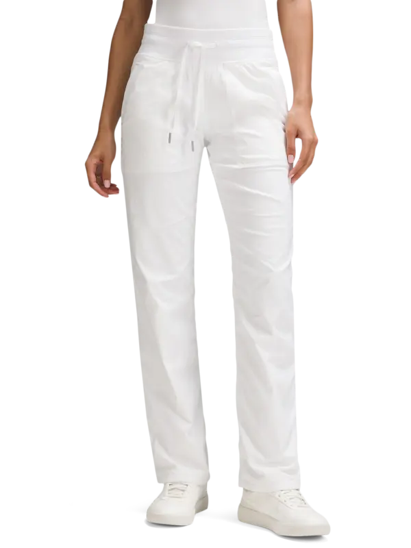 /original/LW5ENNR_0002_LULU_2_1.png_convert-600x800