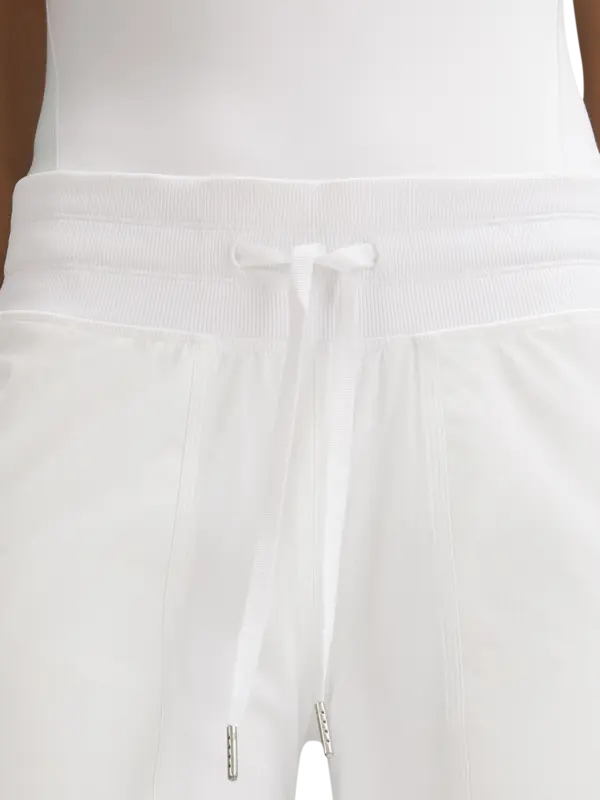 /original/LW5ENNR_0002_LULU_2_4.png_convert-600x800