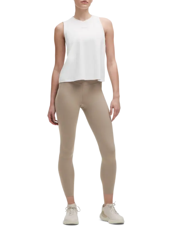 /original/LW5FARS_070108_LULU_70108_2.png_convert-600x800