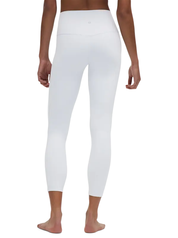 /original/LW5FBUS_068839_LULU_68839_3.png_convert-600x800