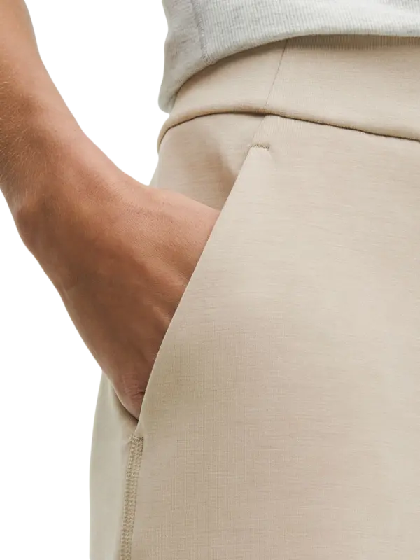 /original/LW5GJUS_068684_LULU_68684_5.png_convert-600x800