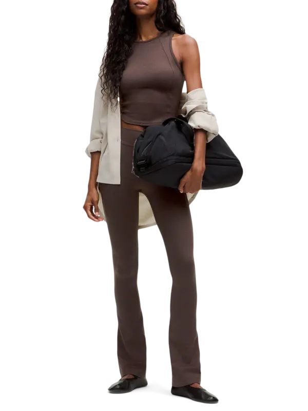 /original/LW5GLUR_068214_LULU_68214_2.png_convert-600x800