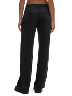 /original/LW5GQAS_0001_LULU_1_3.png_convert-240x320