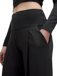 /original/LW5GRES_0001_LULU_1_4.png_convert-240x320