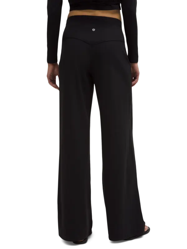 /original/LW5GRFR_0001_LULU_1_3.png_convert-600x800