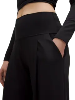 /original/LW5GRFR_0001_LULU_1_4.png_convert-240x320