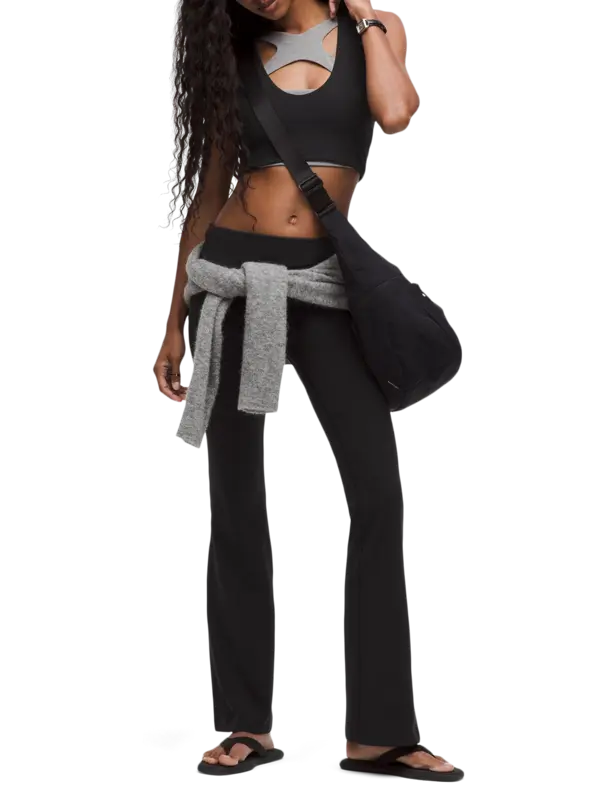 /original/LW5HAES_0001_LULU_1_2.png_convert-600x800