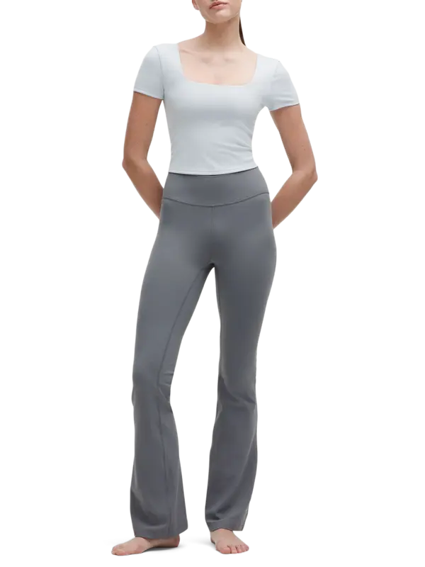 /original/LW5HAOR_038426_LULU_38426_2.png_convert-600x800