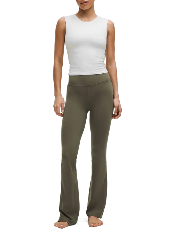 /original/LW5HAOR_045739_LULU_45739_2.png_convert-600x800