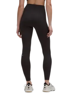 /original/LW5HBOS_0001_LULU_1_3.png_convert-240x320