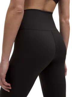 /original/LW5HBOS_0001_LULU_1_5.png_convert-240x320