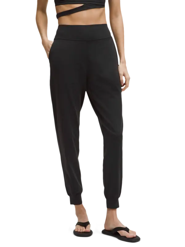 /original/LW5HGFR_0001_LULU_1_1.png_convert-600x800