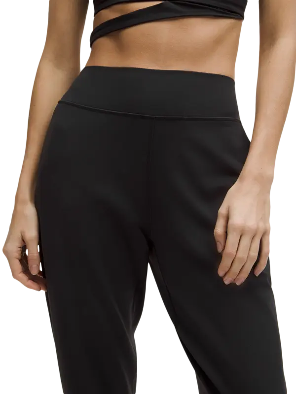 /original/LW5HGFR_0001_LULU_1_5.png_convert-600x800