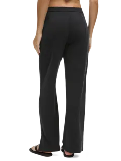 /original/LW5HHPS_0001_LULU_1_3.png_convert-240x320