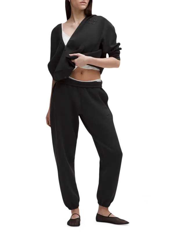 /original/LW5HLBS_0001_LULU_1_2.png_convert-600x800