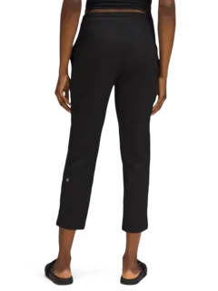 بنطال رياضي قصير دانس ستوديو بخصر متوسط الارتفاع