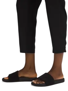 بنطال رياضي قصير دانس ستوديو بخصر متوسط الارتفاع